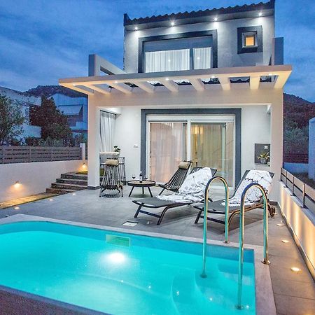 Villa JOY C Deluxe à Nea Iraklitsa Extérieur photo