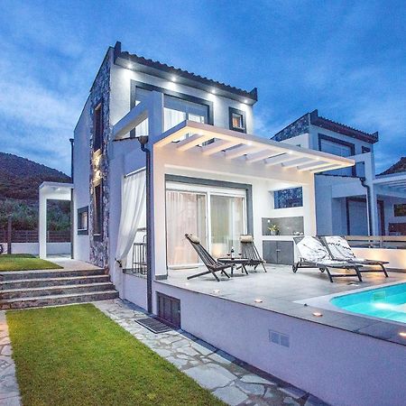 Villa JOY C Deluxe à Nea Iraklitsa Extérieur photo