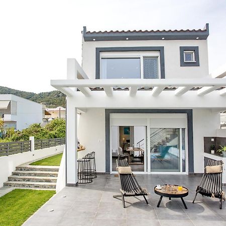 Villa JOY C Deluxe à Nea Iraklitsa Extérieur photo