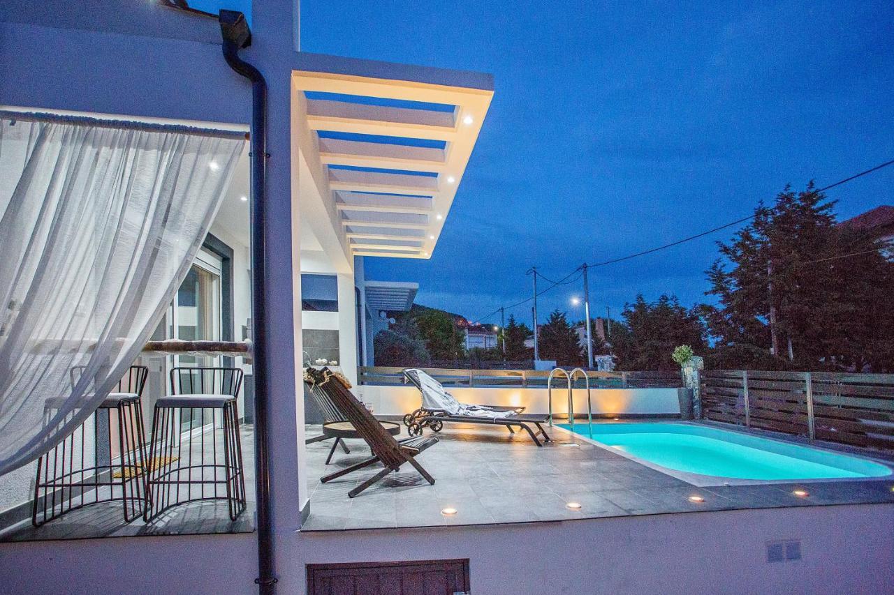 Villa JOY C Deluxe à Nea Iraklitsa Extérieur photo
