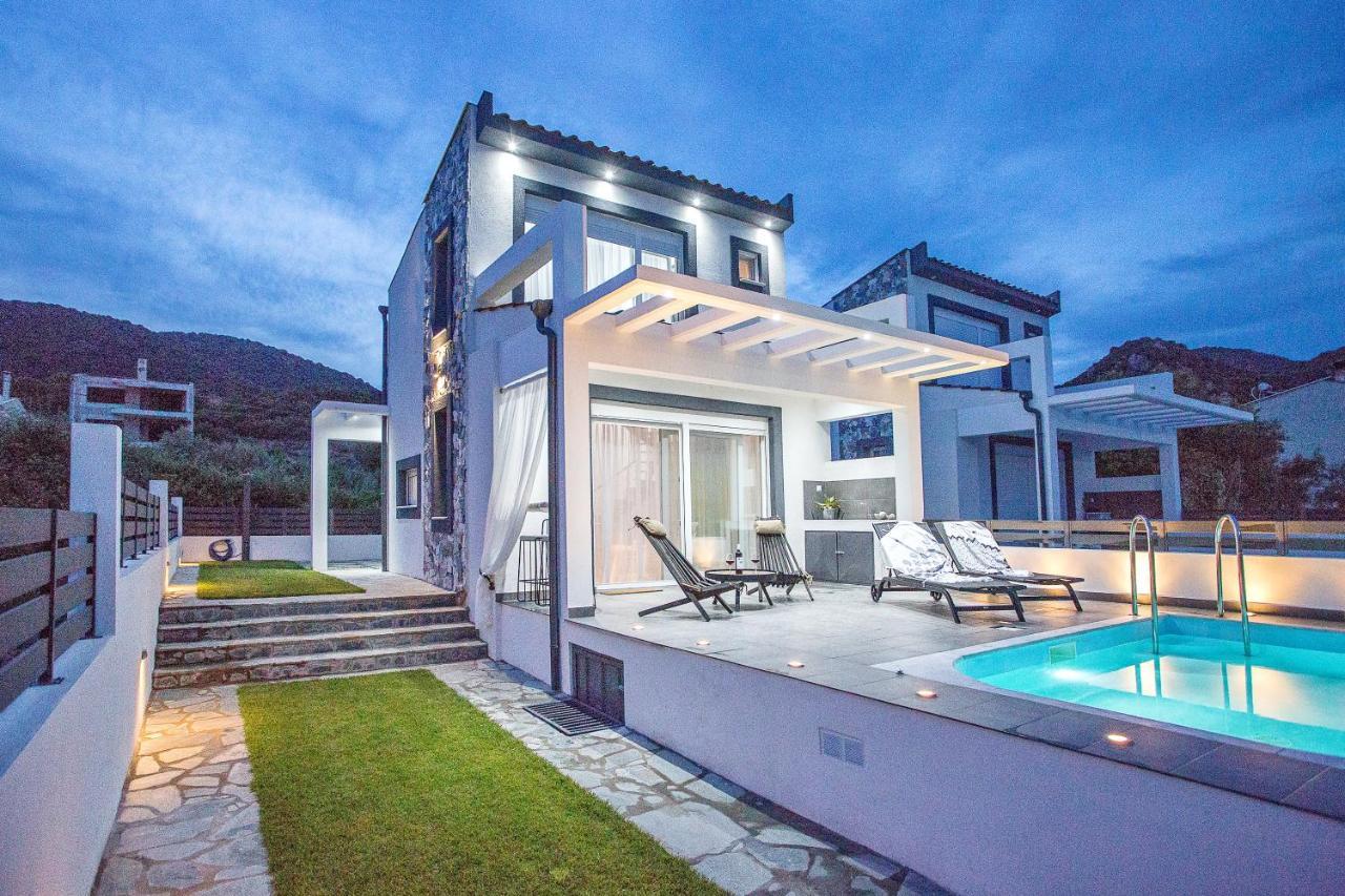 Villa JOY C Deluxe à Nea Iraklitsa Extérieur photo